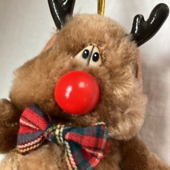 Russ & Berri Co: Vintage 1970s Mini Plush Reindeer Ornament- 3” tall - Picture 7 of 9